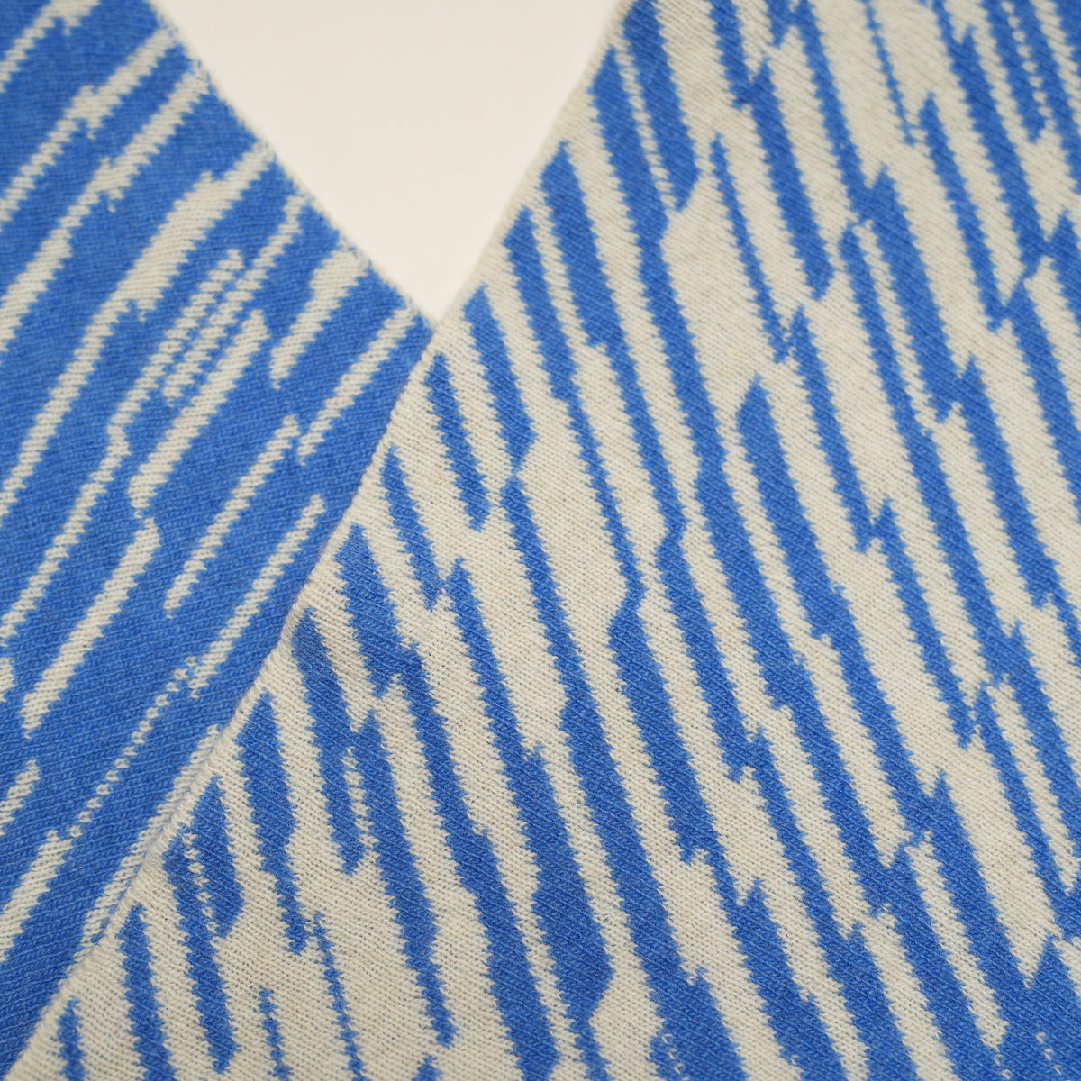 Triangular Merino Lambswool Rain Scarf